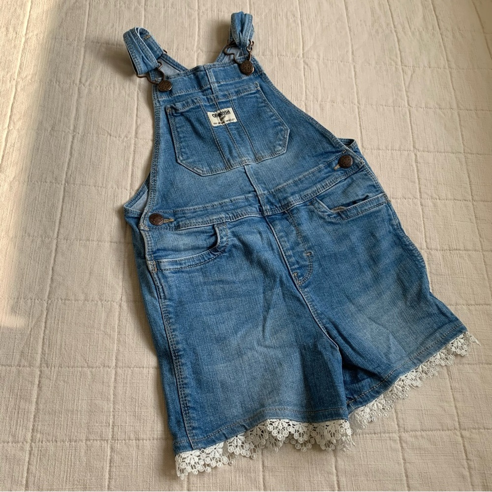 OshKosh B'gosh Girl Vestbak Blue‎ Shortalls Overalls Crochet Lace Hem Size 5 5T